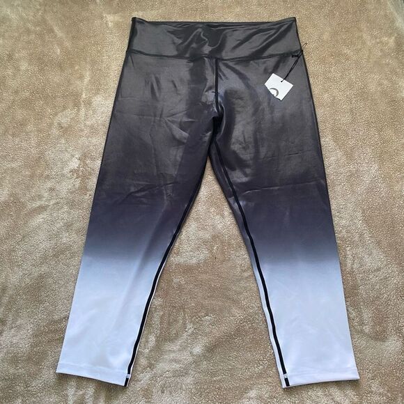 NWT Zyia Active Black White Gradient Light N Tight Leggings - Picture 1 of 5